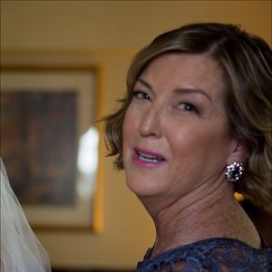 Meet your Posher, Suzanne